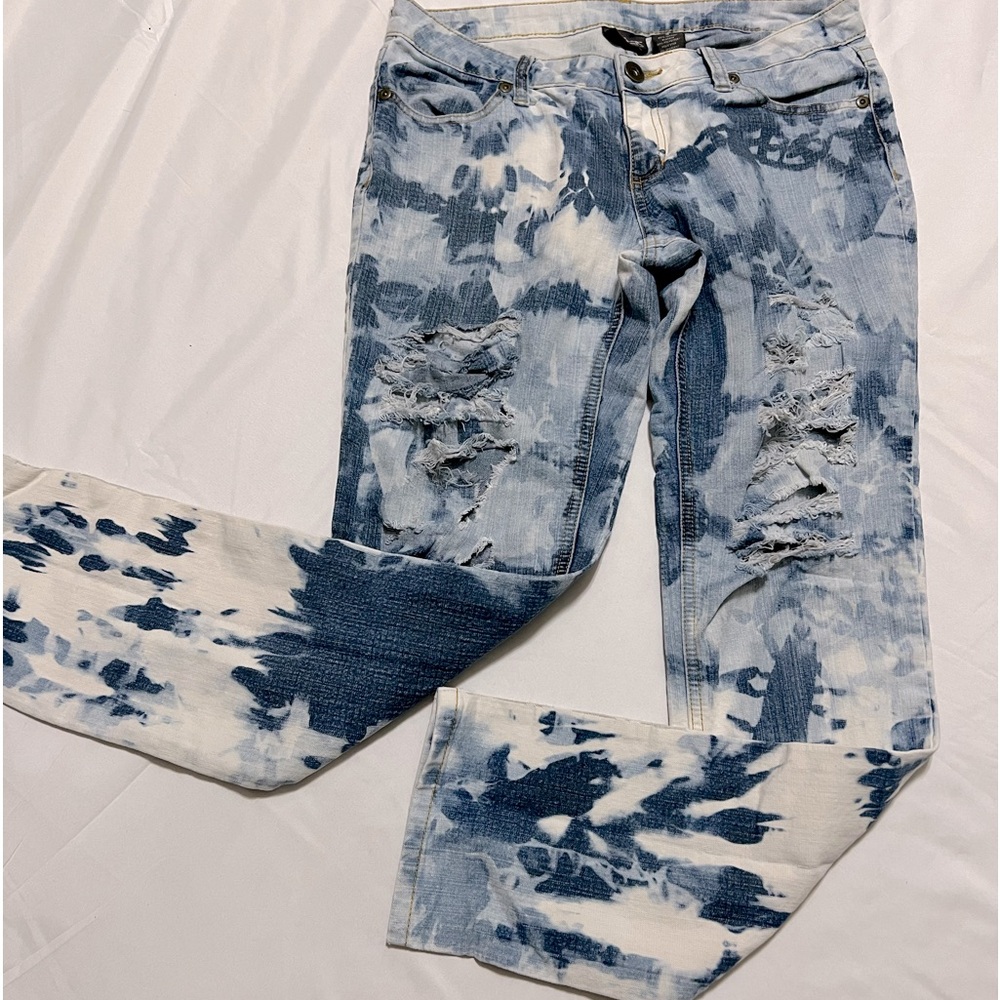 City Streets Bleached Ripped Jeans